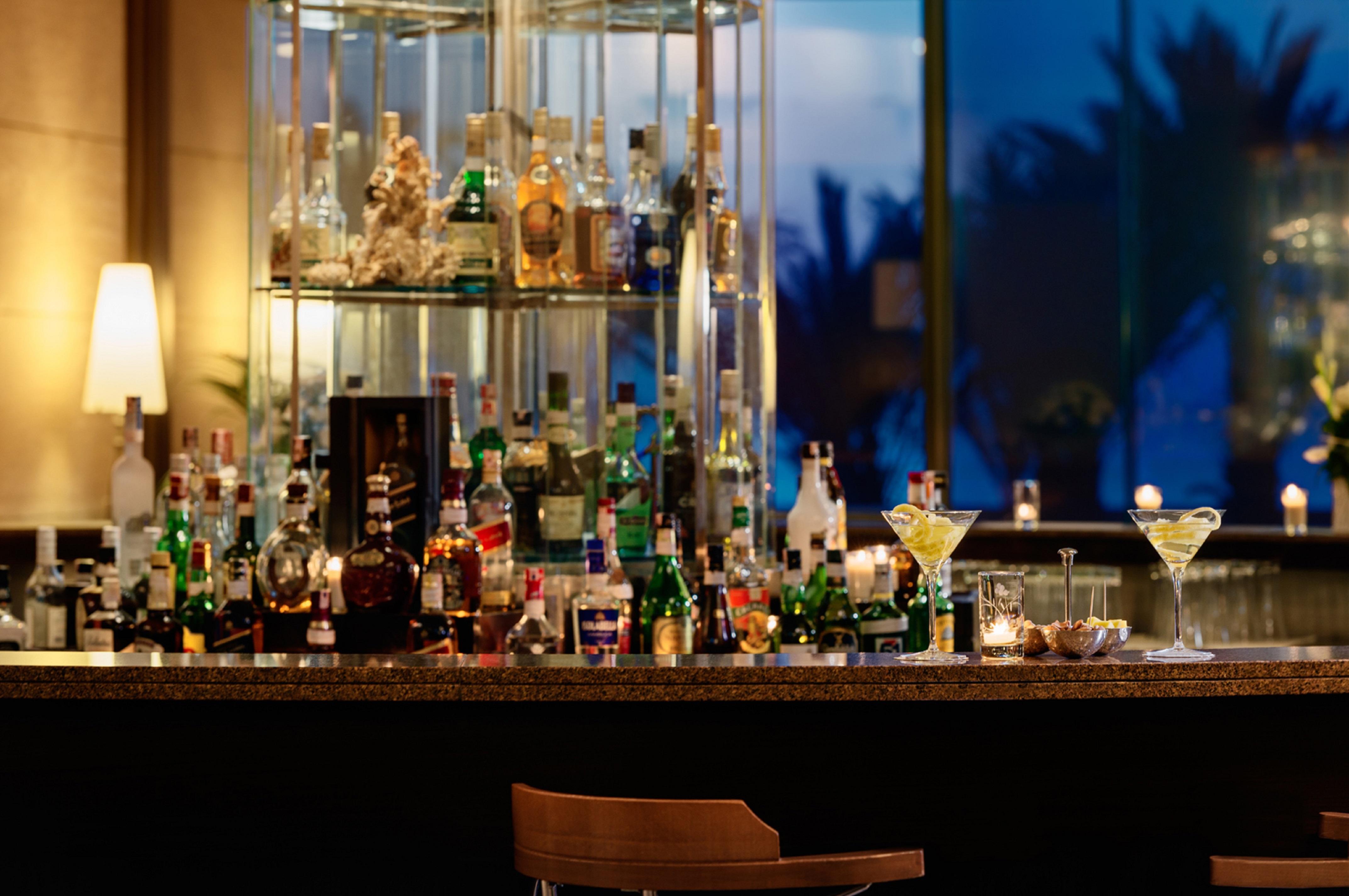 Moevenpick Hotel & Casino Malabata Tanger Екстериор снимка The bar at the 1919