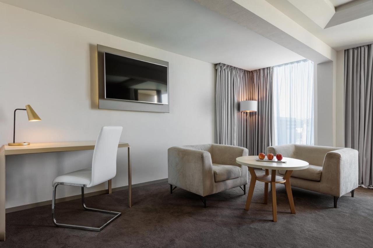 Moevenpick Hotel & Casino Malabata Tanger Екстериор снимка Suite