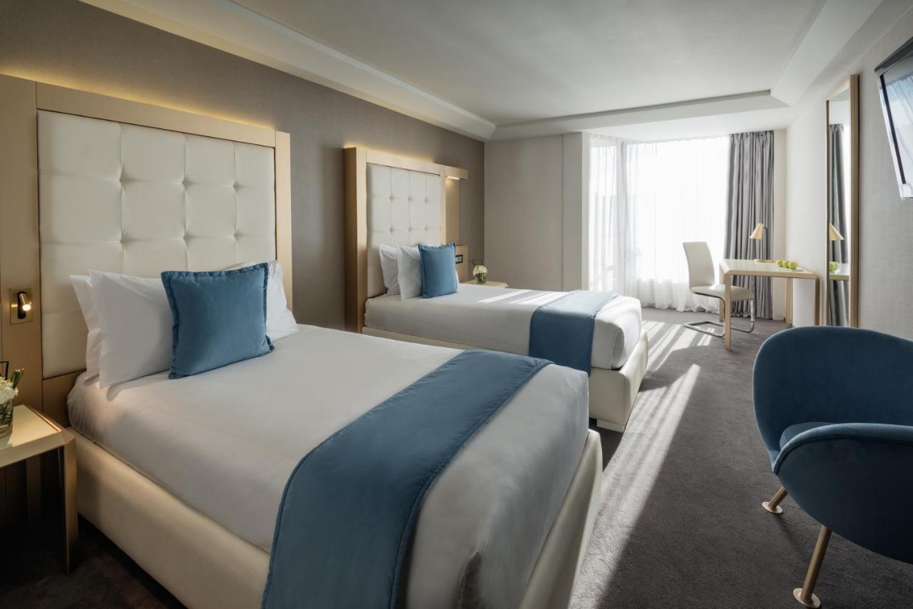 Moevenpick Hotel & Casino Malabata Tanger Екстериор снимка A room at the hotel
