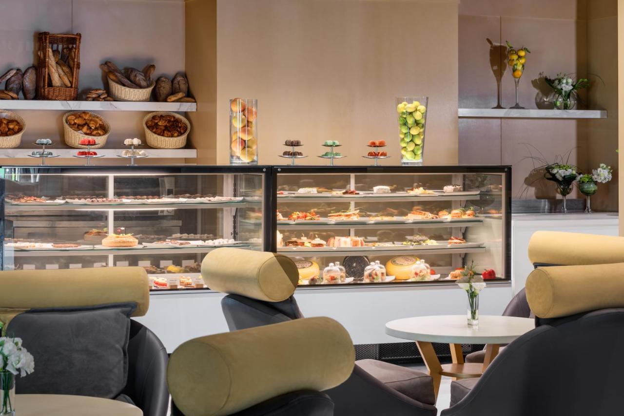Moevenpick Hotel & Casino Malabata Tanger Екстериор снимка A pastry display case