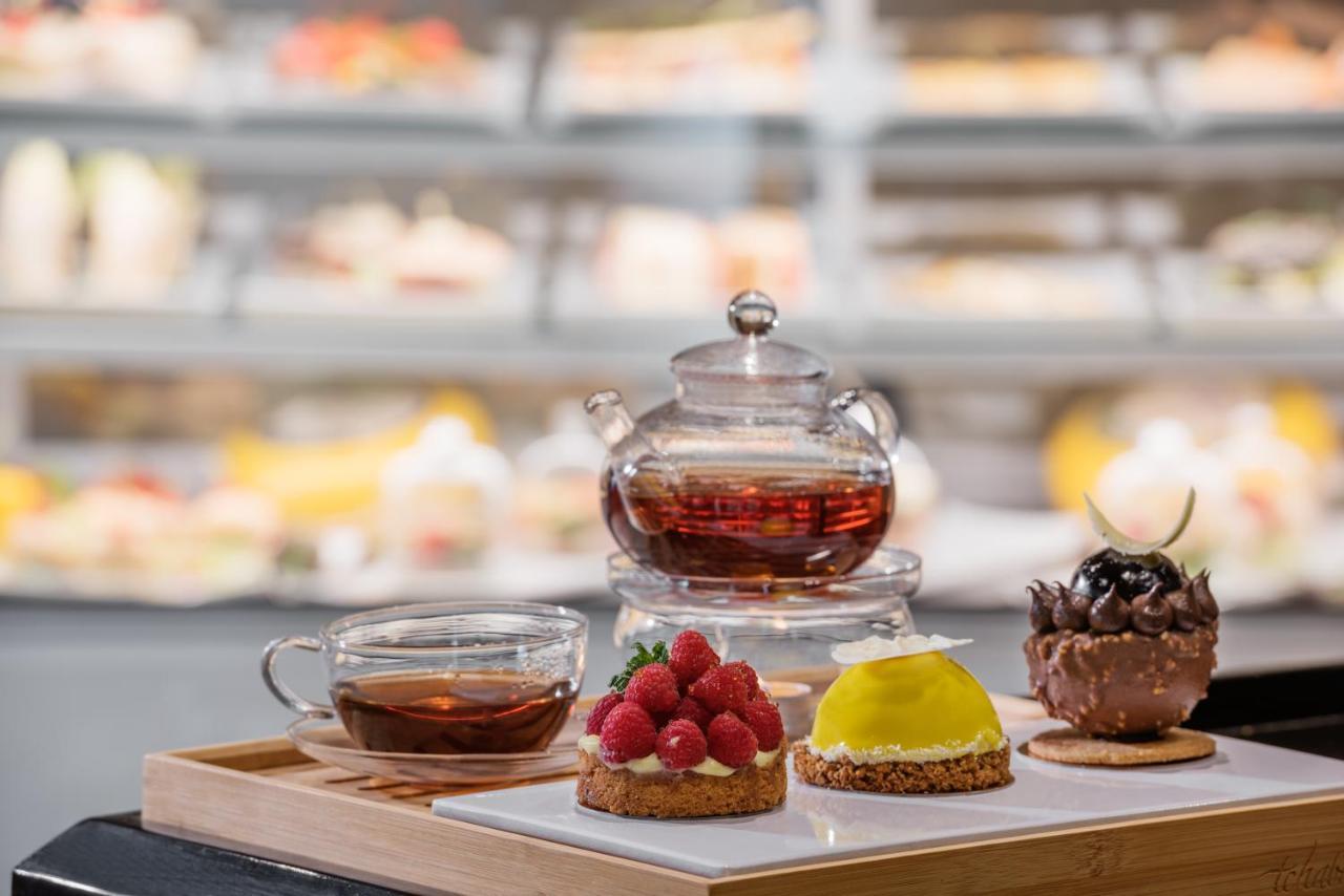 Moevenpick Hotel & Casino Malabata Tanger Екстериор снимка Tea and pastries